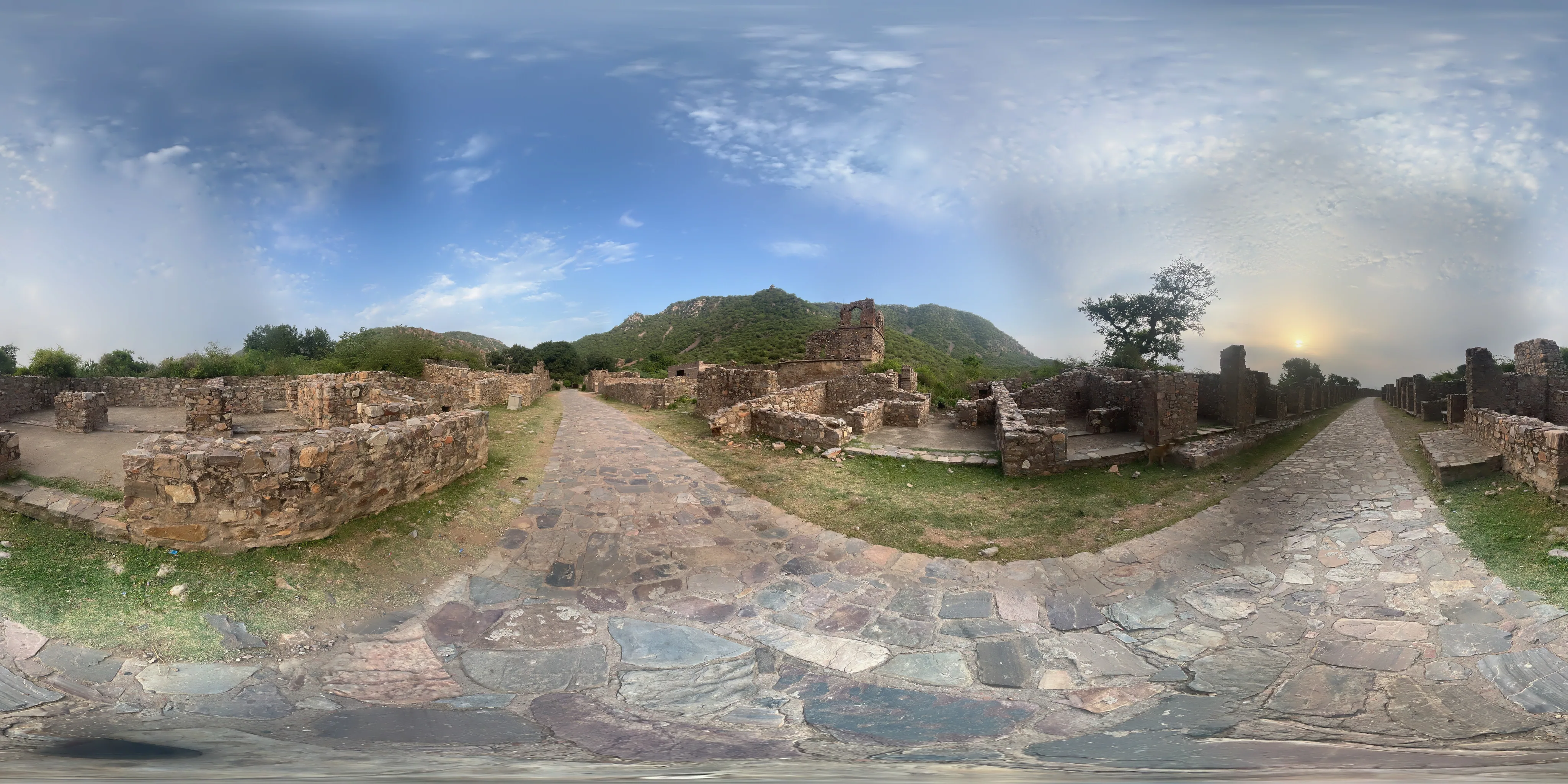 360 degree photo of Johri Bazar inside Bhangarh Fort by Himanshu Rastogi